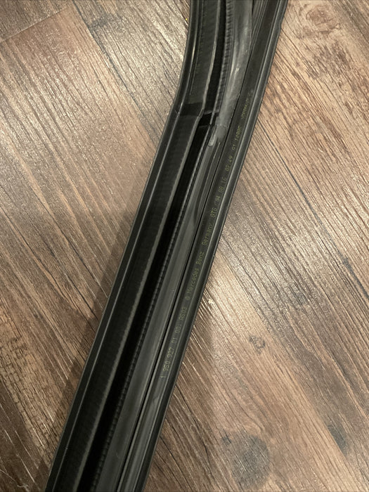 2017 MERCEDES-BENZ C63 AMG CABRIOLET FRONT WINDSHIELD RUBBER SEAL A2056306701