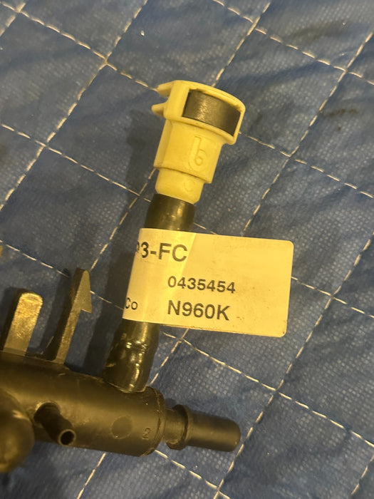 2017-2019 FORD F450 VACUUM HOSE OEM HC3C-9C493-FC