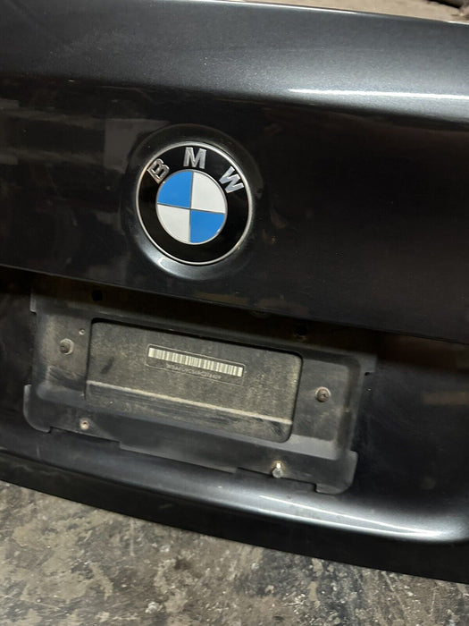 2011 BMW 550i F10 5 SERIES REAR TRUNK LID FULL ASSY DARK GRAPHITE METALLIC (A90)