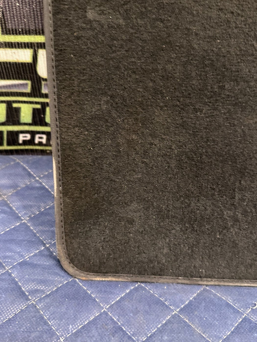 2021 AUDI R8 FRONT RIGHT FOOT REST SUPPORT TRIM COVER PAD PANEL 4S1 864 420