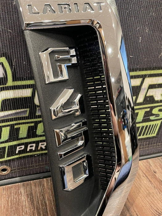 2017-2019 FORD F450 LARIAT PASSENGER RIGHT FENDER EMBLEM BADGE OEM HC3B45000A