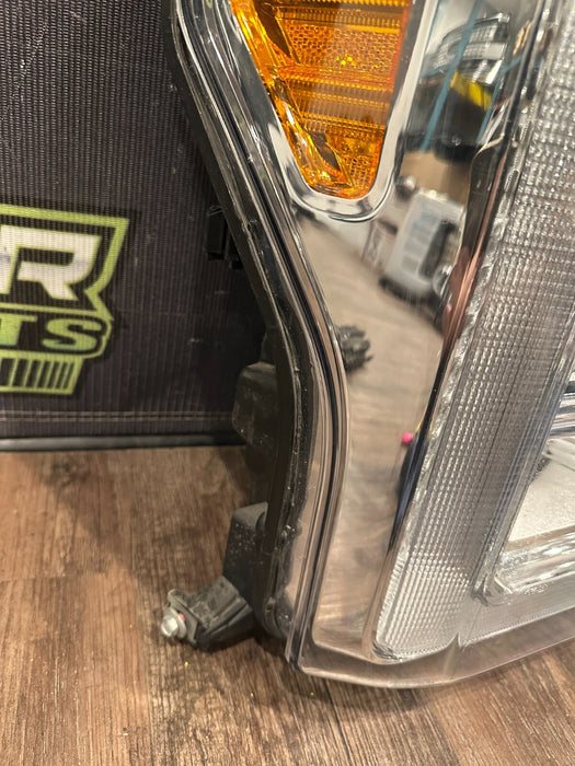 2017 2019 FORD F250 F350 F450 RIGHT PASSENGER HEADLIGHT T LED OEM W/ MODULE