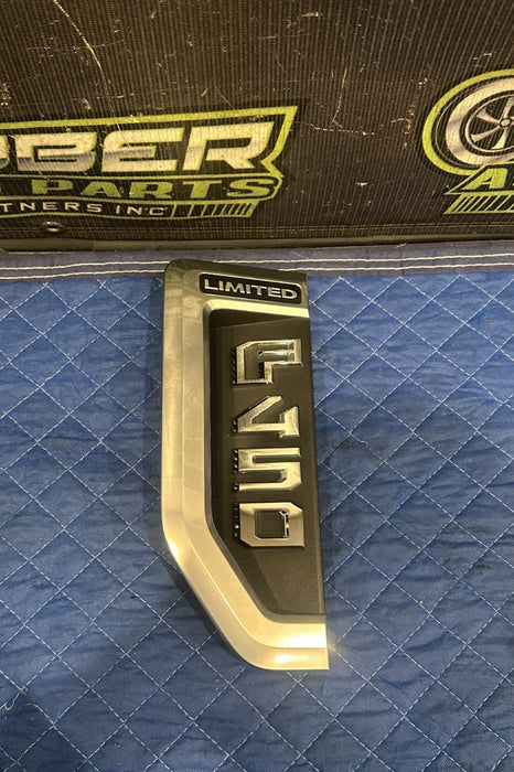 2017-2019 FORD F450 LIMITED FRONT LEFT FENDER EMBLEM BADGE OEM *SCUFFS 3-4*