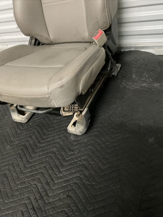 2017-2019 FORD F250 F350 F450 XLT FRONT PASSENGER SEAT OEM