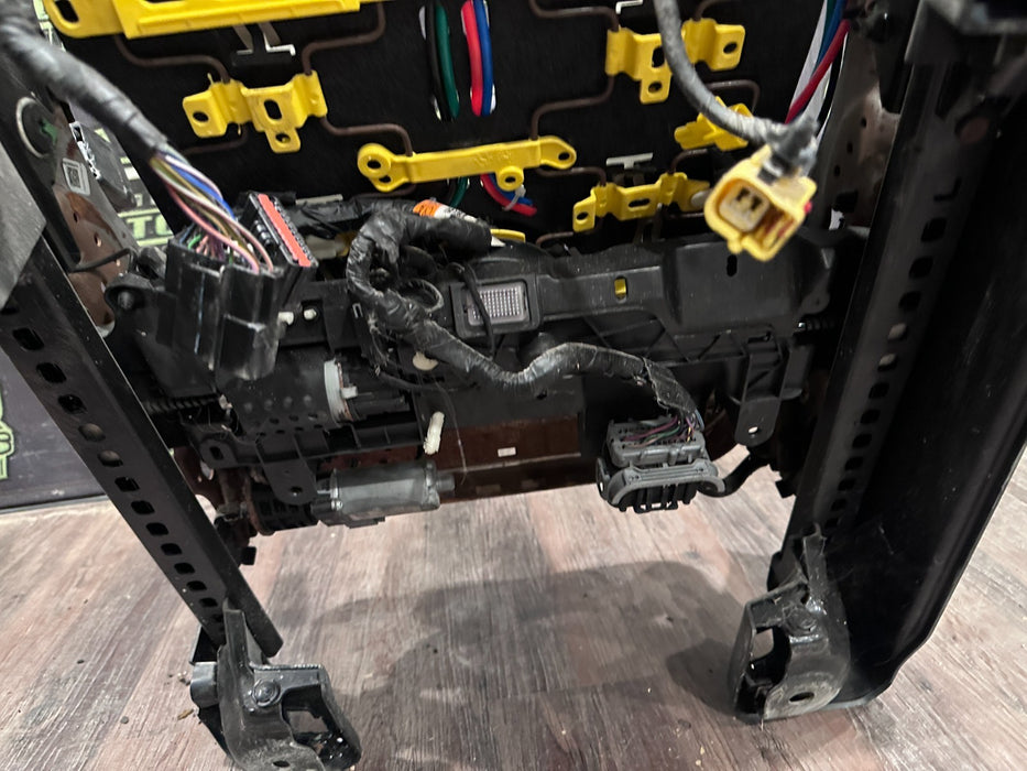 2017-2022 FORD F350 F450 FRONT RIGHT SEAT FRAME OEM