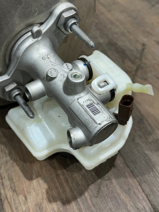 2017 AUDI R8 MASTER CYLINDER BRAKE BOOSTER OEM 4S0 612 105