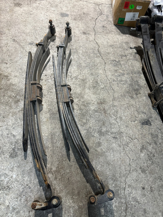 2018 FORD F250 REAR LEFT RIGHT LEAF SPRINGS SET OEM HC3C5A975 HC3C 5A975