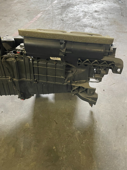 2019 FORD F250 F350 6.7L DIESEL LIMITED HVAC HEATER CORE BOX W MOTOR OEM