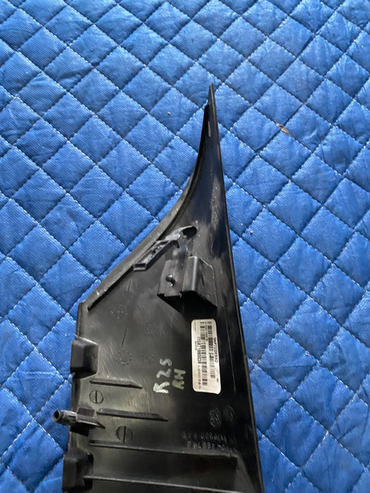 2022 DODGE CHALLENGER HELLCAT RIGHT PASSENGER C PILLAR MOLDING 1HP72DX9AD