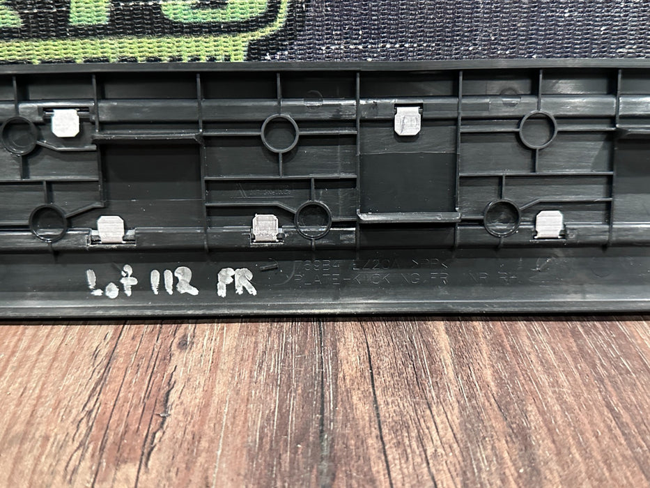 2017 NISSAN TITAN XD RESERVE FRONT RIGHT DOOR SILL KICK PLATE OEM *WEAR/READ 6*