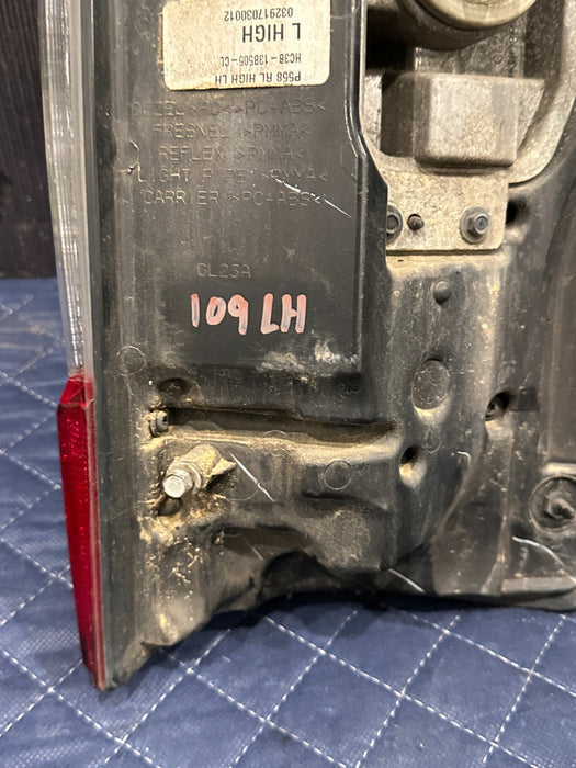 2017-2019 FORD F250 F350 F450 REAR LEFT DRIVER LED TAIL LIGHT ASSEMBLY OEM