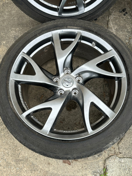 2013 NISSAN 370Z FRONT REAR WHEELS RIMS TIRES 19X9 19X10 OEM *SLIGHT CURB RASH*