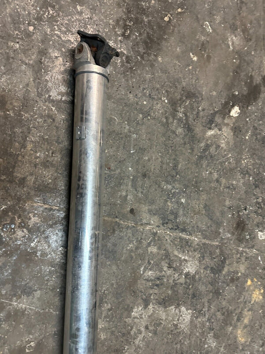 2017 2018 2019 FORD F250 F350 F450 DIESEL DRIVE SHAFT ALUMINUM OEM