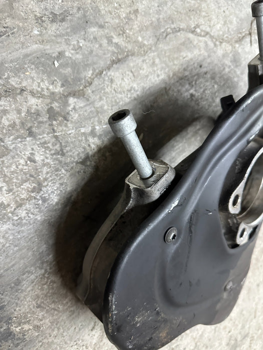 2018 AUDI R8 FRONT RIGHT SUSPENSION HUB KNUCKLE OEM