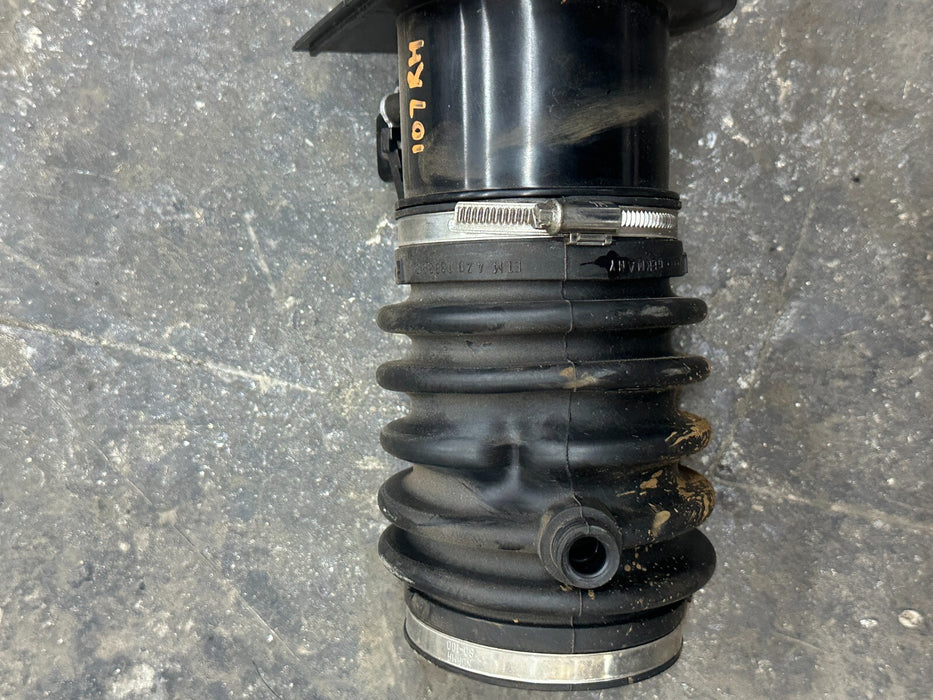 2014 AUDI R8 OEM RIGHT AIR FILTER INTAKE OEM 420133844E 420 133 844 E