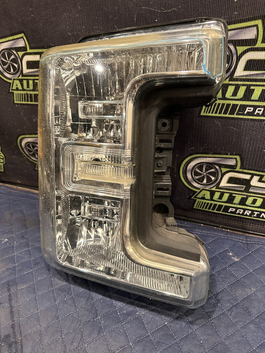2017-2019 FORD F250 F350 RIGHT HALOGEN HEADLIGHT (NO BULBS) OEM *READ