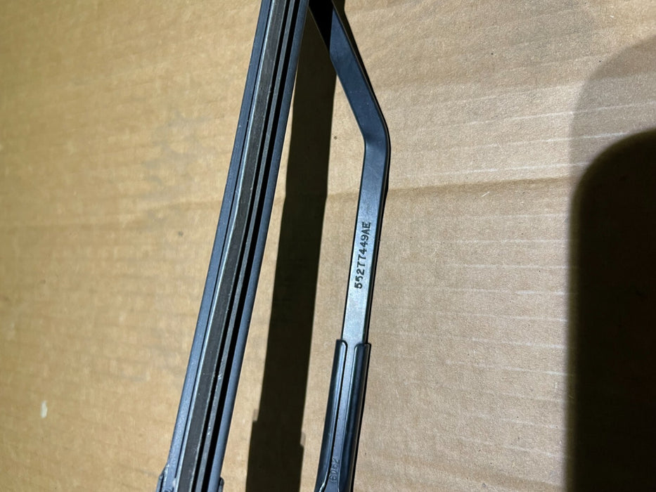 2017 RAM 2500 3500 WINDSHIELD WIPERS PAIR LEFT RIGHT OEM 2013-2018