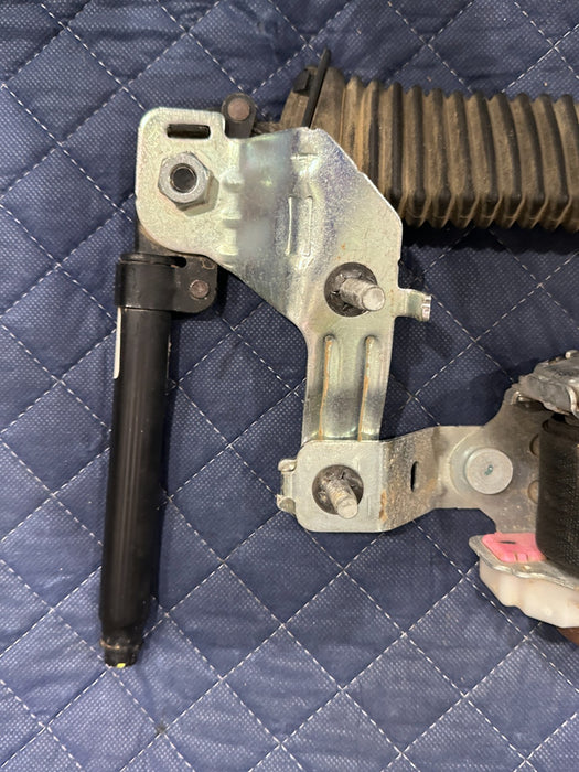 2018-2019 FORD F250 F350 F450 LARIAT FRONT DRIVER LEFT SEATBELT OEM