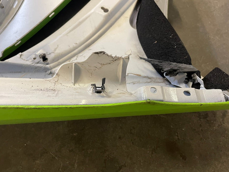 2014-2019 CORVETTE C7 FRONT DRIVER LEFT FENDER PANEL OEM *DAMAGED*