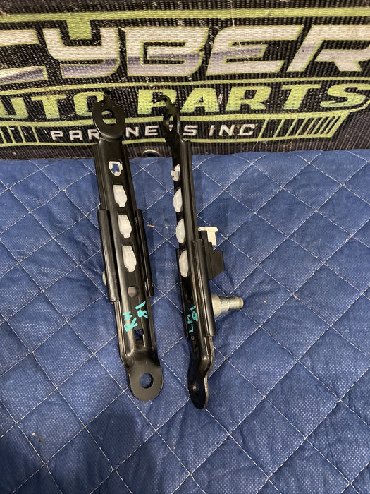 2014 TOYOTA PRIUS V FRONT RIGHT LEFT SEATBELT HEIGHT ADJUSTER PAIR OEM E563003