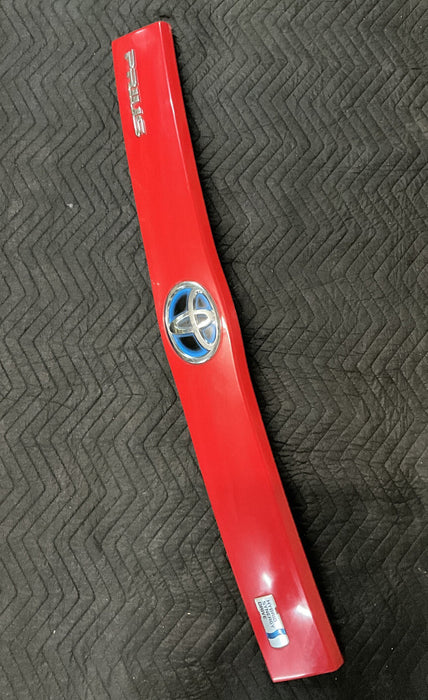 2014 TOYOTA PRIUS REAR TAILGATE PANEL TRIM W/TRUNK BUTTON OEM
