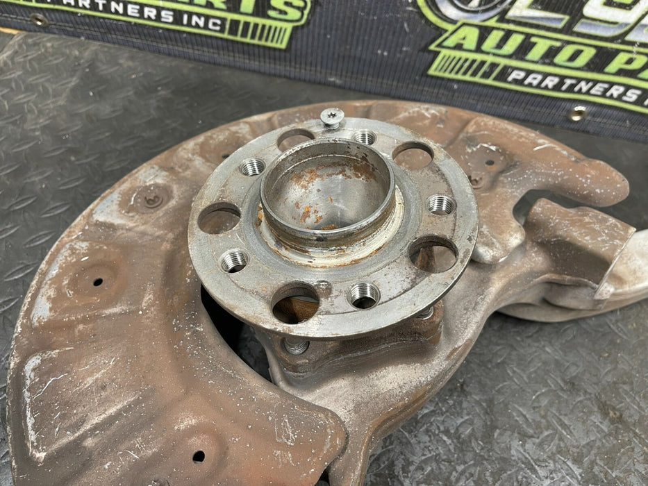 2015-2020 W205 MERCEDES C63 AMG FRONT LEFT DRIVER SPINDLE KNUCKLE WHEEL HUB