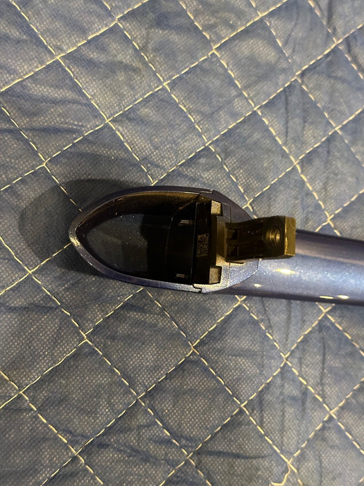 2024 BMW M3 M4 G80 G82 SEDAN FRONT RIGHT DOOR HANDLE PORTIMAO BLUE (C31) OEM