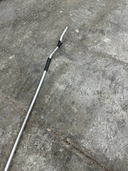 2014 AUDI R8 5.2L V10 CENTER VENT TUBE BREATHER LINE 420 121 465 A