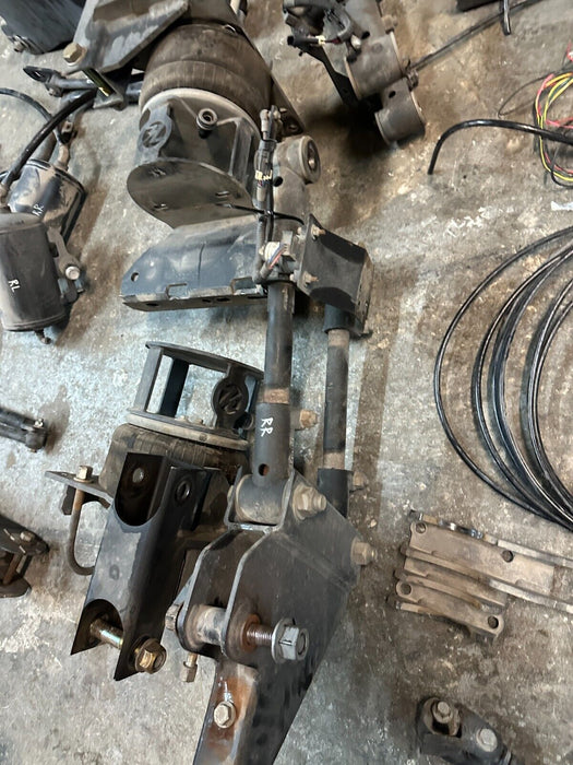 2017-2022 FORD F450 PICKUP 4X4 KELDERMAN 5-6″ FRONT REAR AIR SUSPENION LIFT KIT