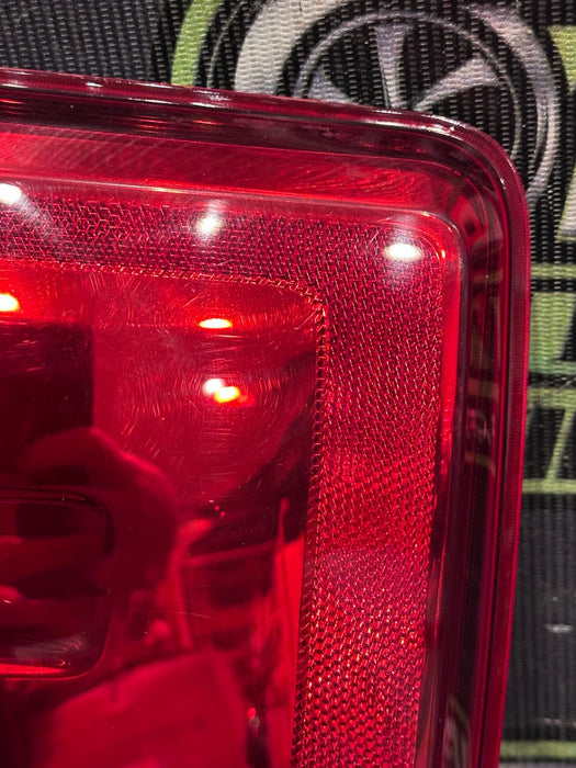 2017-2019 FORD F250 F350 F450 RIGHT HALOGEN BLISS TAIL LIGHT ASSEMBLY OEM ~READ~