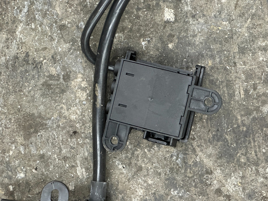 2014 AUDI R8 OEM POSITIVE CABLE & ALTERNATOR STARTER HARNESS 420971225 420971224