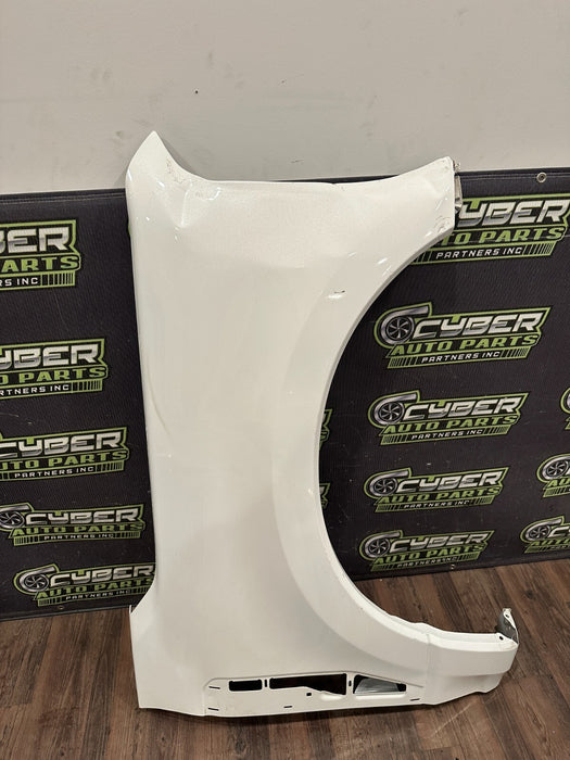 2023 2024 FORD F250 F350 FRONT RIGHT FENDER OEM STAR WHITE (AZ) *DAMAGE*