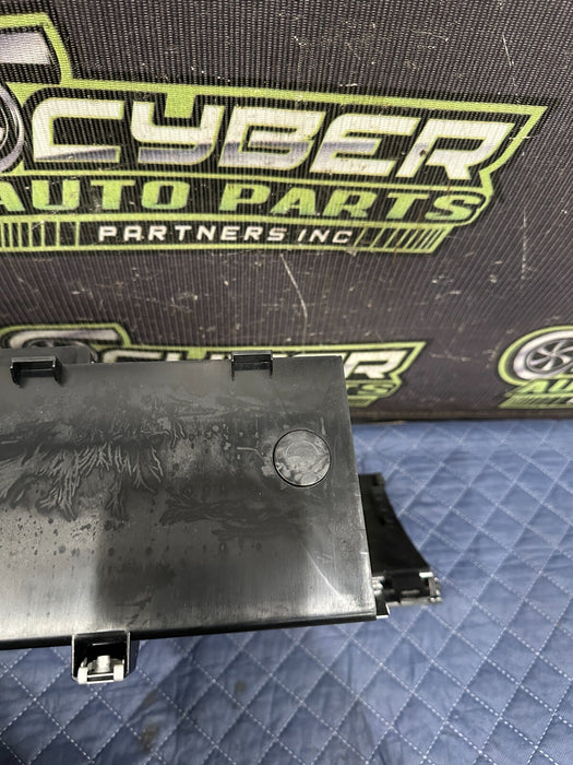2014 AUDI R8 GLOVE BOX DASH COMPARTMENT 423 857 096 OEM 423 857 104