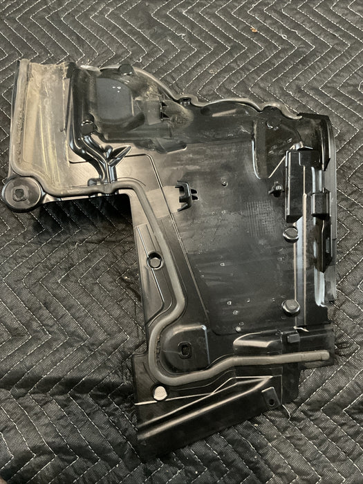 2018-2021 MERCEDES E63S AMG OEM RIGHT FENDER APRON INSULATOR A 253 620 80 00