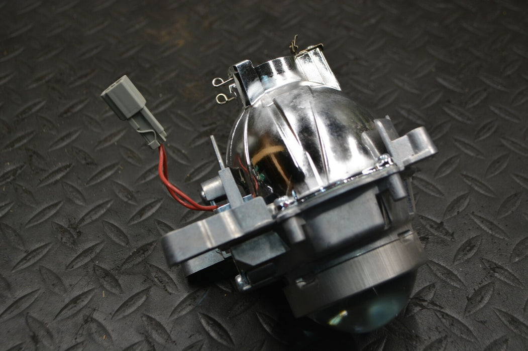 2012 INFINTI G37 COUPE FRONT RIGHT HEADLIGHT MAIN BULB HOUSING OEM