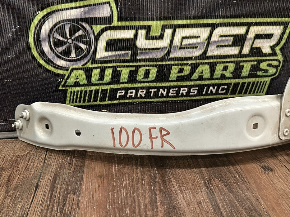 2017-18 AUDI R8 FRONT RIGHT FENDER BRACKET WHEELHOUSE OEM 4S0 805 528 B