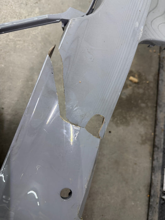 2017 2018 AUDI R8 REAR BUMPER COVER *DAMAGED* OEM GENUINE 4S0807511D