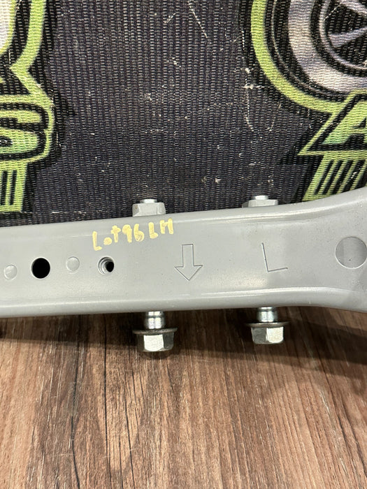 2010 NISSAN 370Z LEFT RIGHT REINFORCEMENT SUPPORT BRACKET PAIR OEM