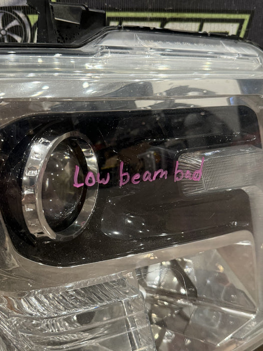 2016-2019 NISSAN TITAN XD PASSENGER RIGHT LED HEADLIGHT OEM *LOW BEAM BAD*