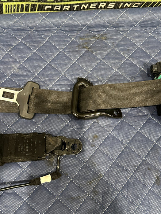 2014 AUDI R8 OEM COUPE FRONT SEAT BELT RETRACTOR LEFT DRIVER OEM