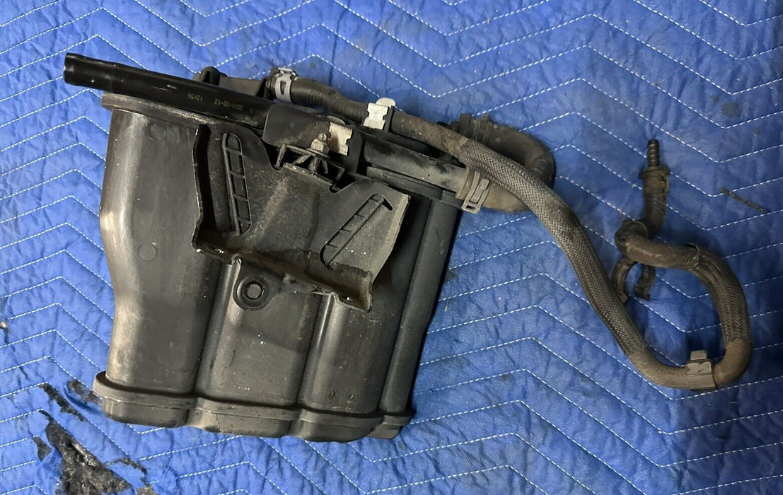 2017 AUDI R8 LAMBORGHINI HURACAN V10 FUEL VAPOR CANISTER 4S0 201 797 B 4S0201797