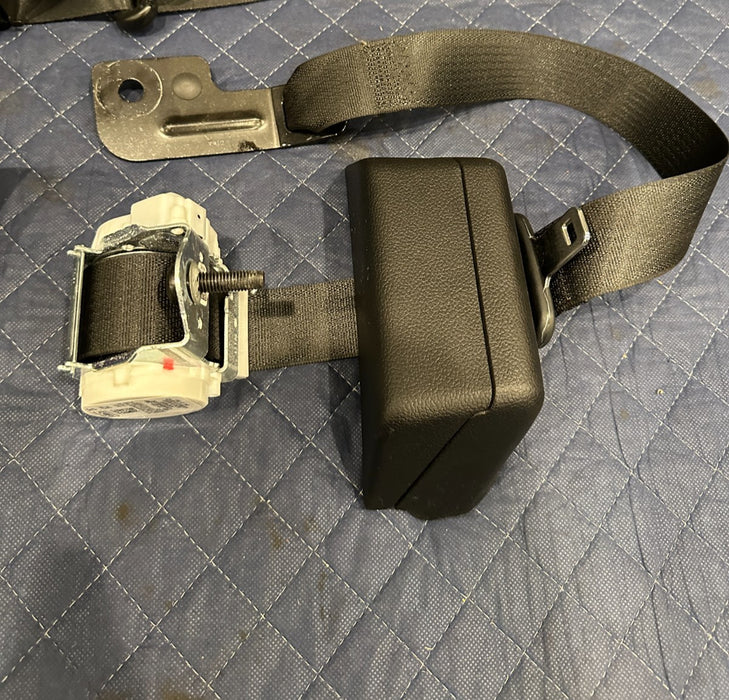 2019 FORD F150 3.5L RAPTOR REAR CENTER MIDDLE SEATBELT OEM