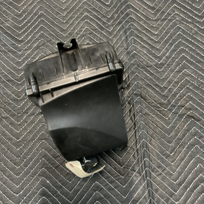 2014 JAGUAR XJ OEM AIR CLEANER INTAKE DRIVER SIDE