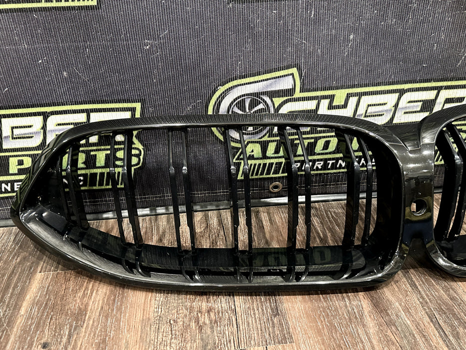 2020 BMW M8 COMP FRONT BUMPER GRILLE OEM *HAS CRACKS/READ*