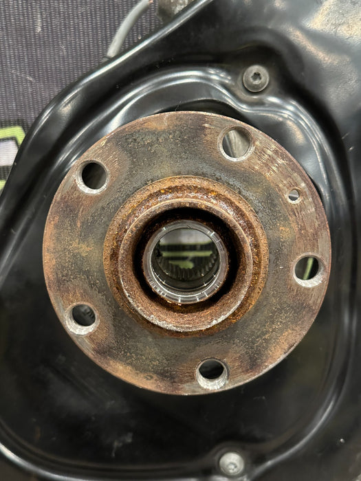 2021 AUDI R8 FRONT PASSENGER RIGHT SPINDLE KNUCKLE HUB BEARING ASSEMBLY OEM