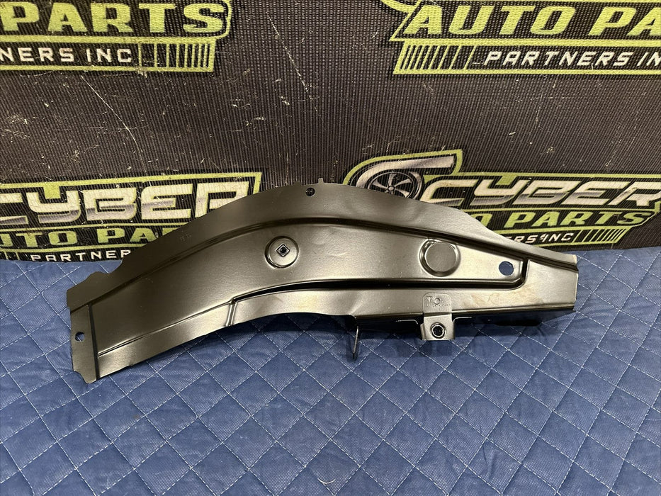 2015 Porsche 911 FRONT RIGHT FENDER RAIL BRACKET 99150139800GRV ~BRAND NEW~