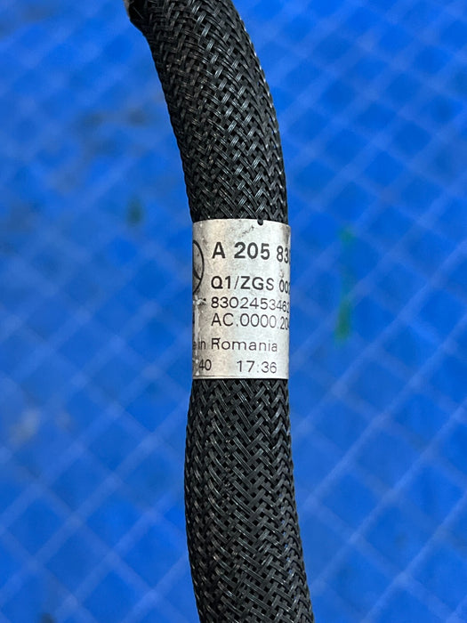 2015 MERCEDES C63S AMG A/C AC REFRIGERANT LINE A2058309800 205 830 98 00