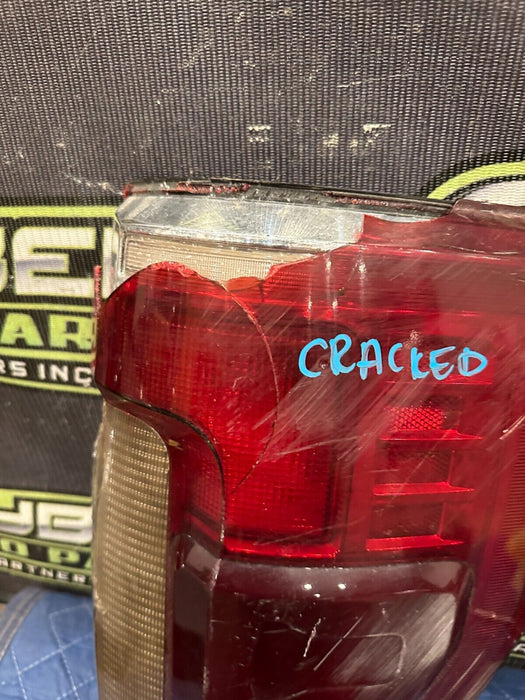2017- 2019 FORD F250 F350 F450 PASSENGER RIGHT LED TAIL LIGHT OEM *PARTS ONLY*