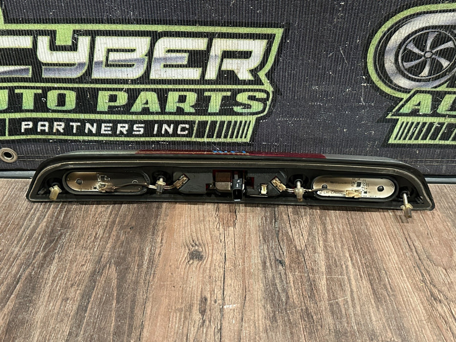 2017-2019 FORD F250 F350 F450 THIRD 3RD BRAKE LIGHT W PIGTAIL OEM