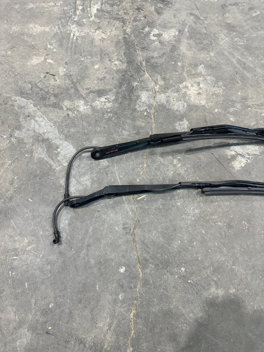 2024 BMW M3 M4 G80 G82 LEFT RIGHT WINDSHIELD WIPER ARMS OEM